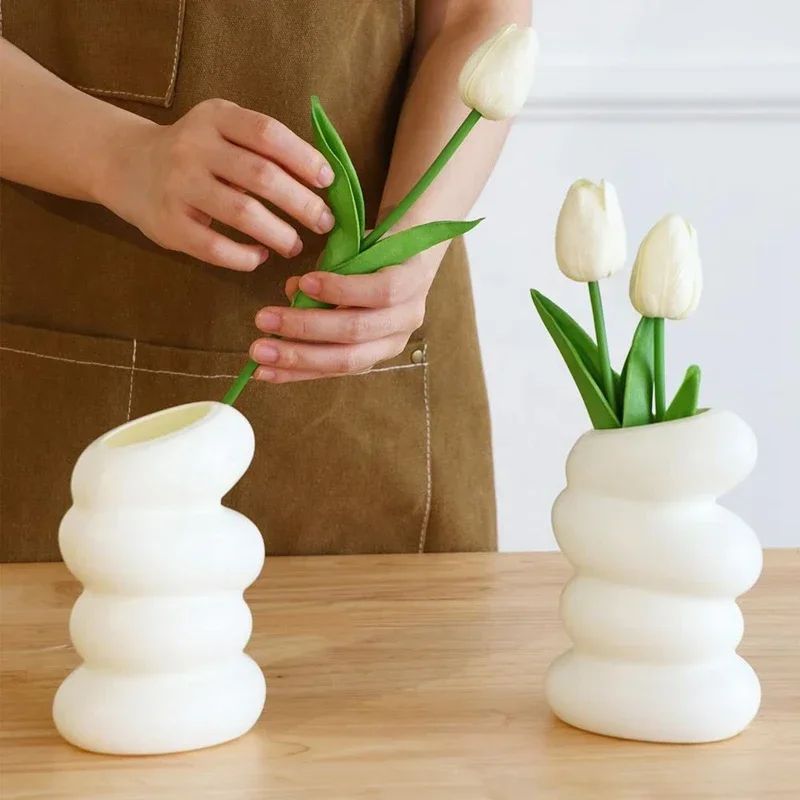 1PC Plastic Spiral White Vase  - Kitchen Appliances In White reseña y precio