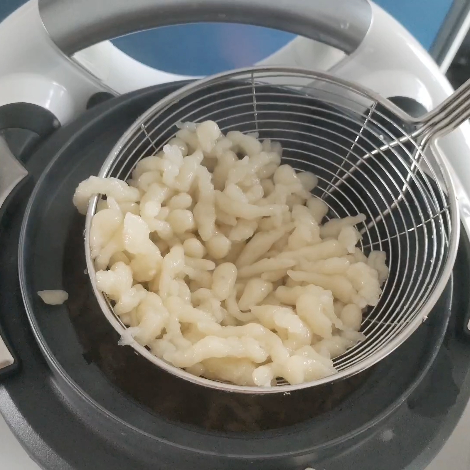 Batter Dispenser with Large Ho - Food Processor Large reseña y precio