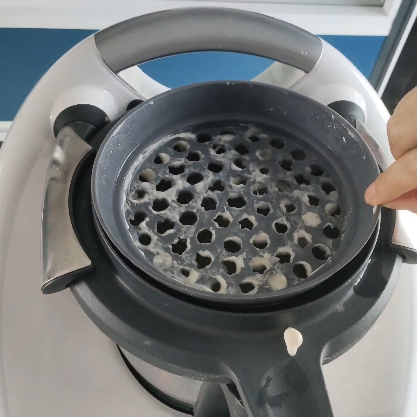 Batter Dispenser with Large Ho - Food Processor Large reseña y precio