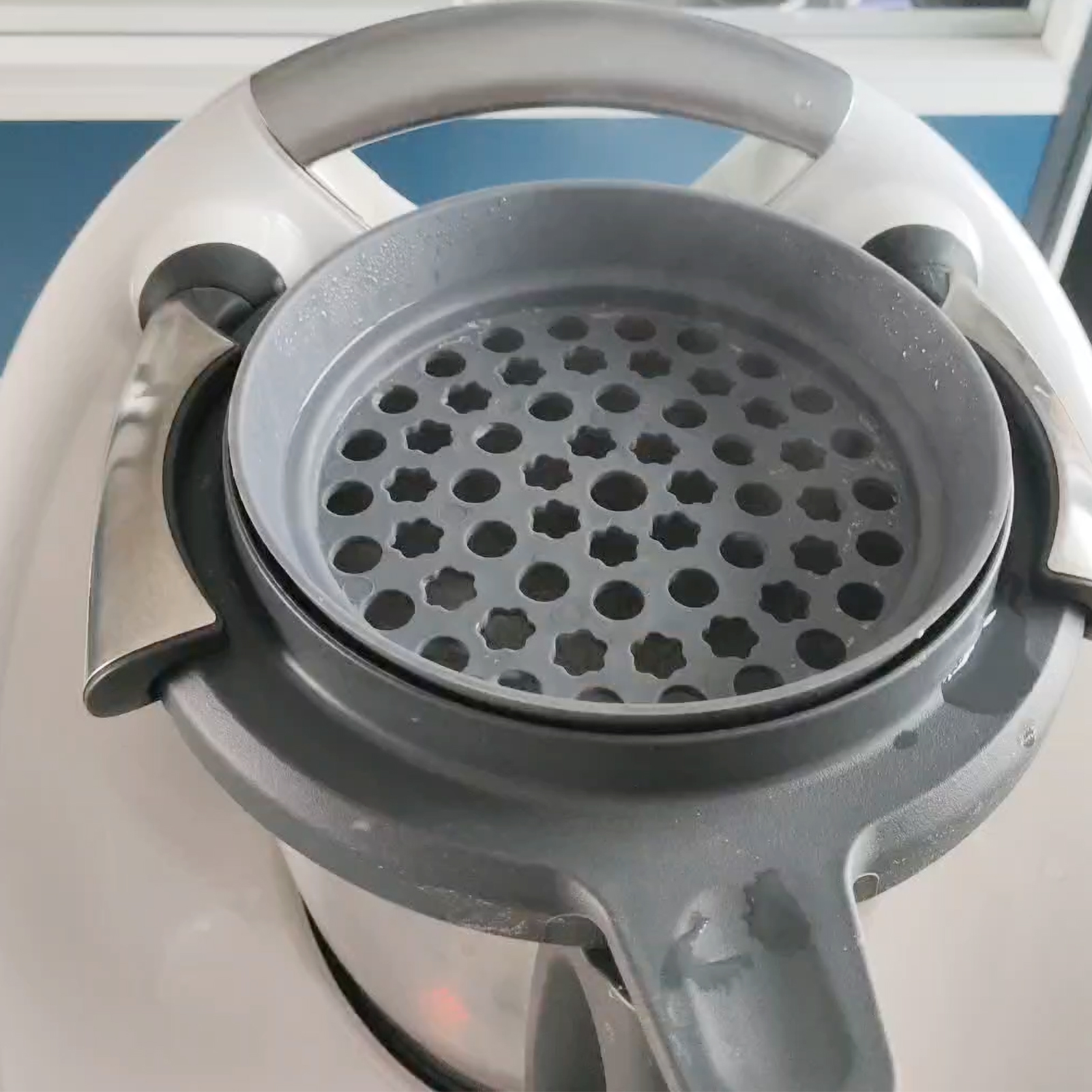 Batter Dispenser with Large Ho - Food Processor Large reseña y precio