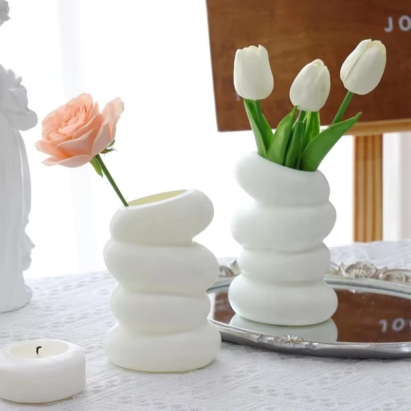 1PC Plastic Spiral White Vase  - Kitchen Appliances In White reseña y precio
